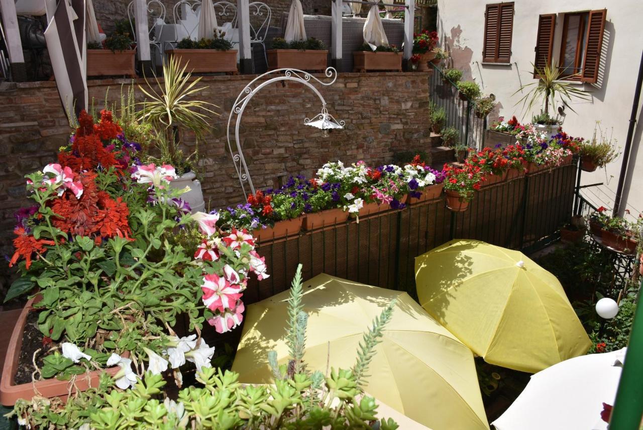 A Casa Di Bruno Bed & Breakfast Perugia Bagian luar foto