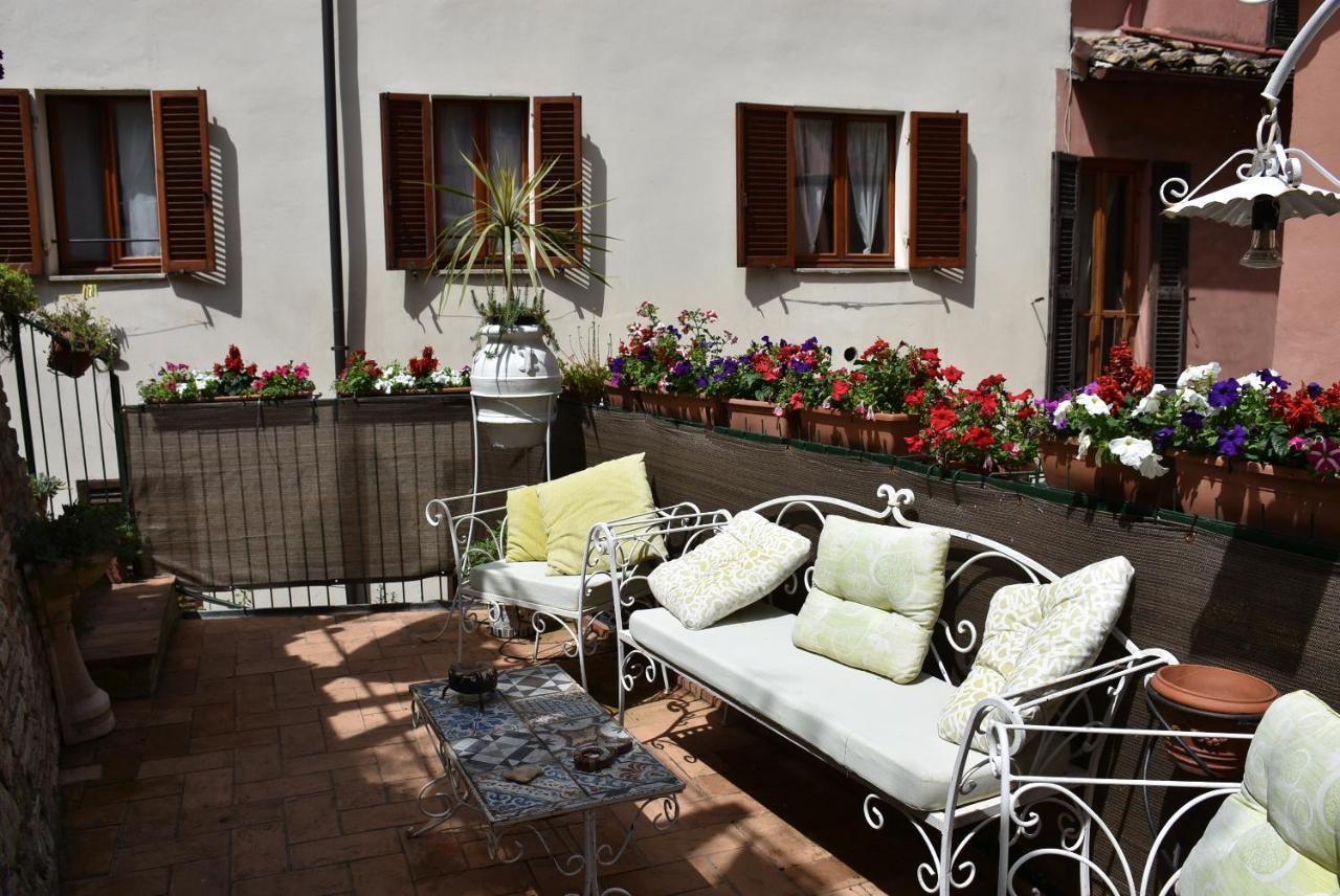 A Casa Di Bruno Bed & Breakfast Perugia Bagian luar foto