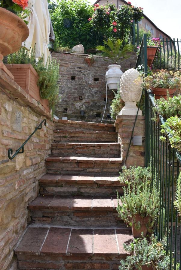 A Casa Di Bruno Bed & Breakfast Perugia Bagian luar foto