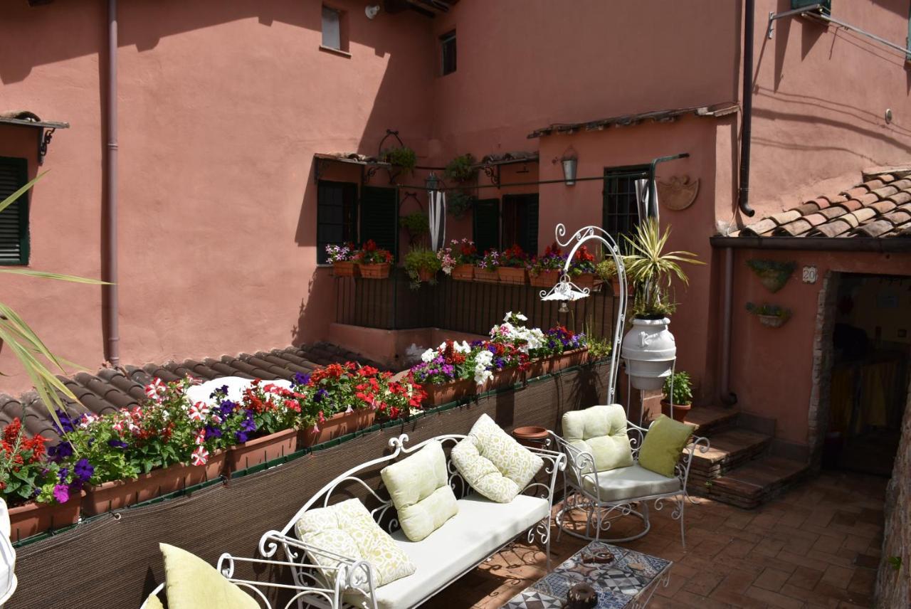 A Casa Di Bruno Bed & Breakfast Perugia Bagian luar foto