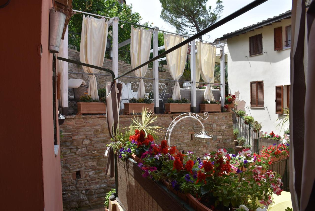 A Casa Di Bruno Bed & Breakfast Perugia Bagian luar foto