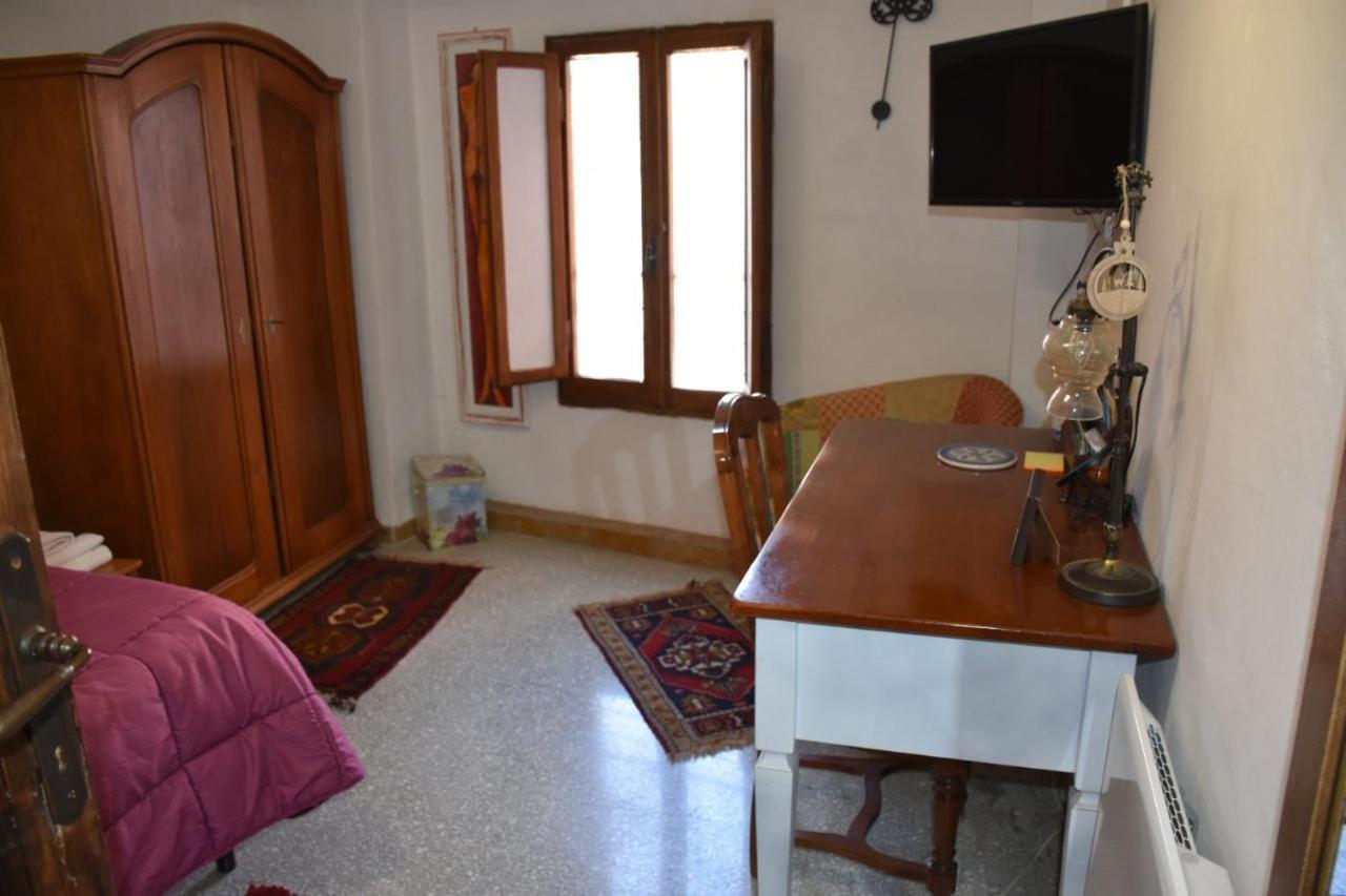 A Casa Di Bruno Bed & Breakfast Perugia Bagian luar foto